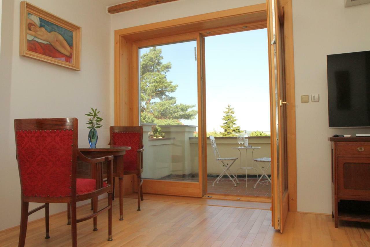 Apartman Nella Valtice Exterior photo